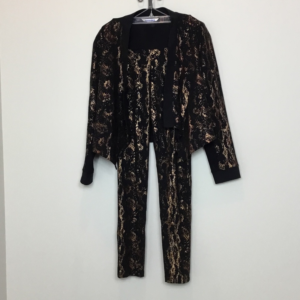 Peter Nygard Black with Metallic Bronze Pattern pants (m) and jacket (s) set